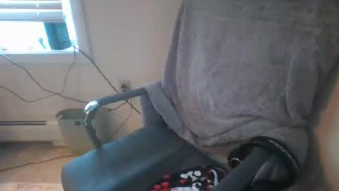 porcelain_tears01 online show from 01-17-25, 12:31