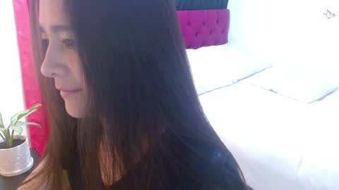 porcelainlux online show from 02-16-25, 03:48