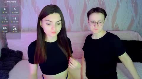 Ana and Tati online show from 11-23-25, 08:19