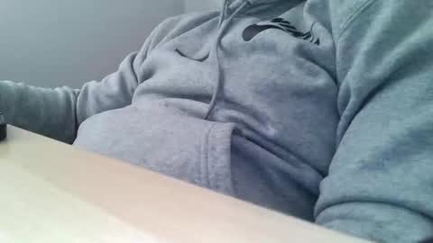 Snapshot of porw23 chatting on 02-05-25, 07:39 porw23 online show from 02-05-25, 07:39