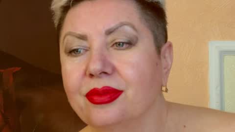 Snapshot of posh_lady chatting on 12-11-24, 01:37 LADY POSH online show from 12-11-24, 01:37