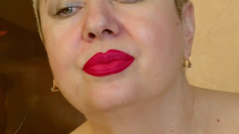 Snapshot of posh_lady chatting on 01-09-25, 04:52 LADY POSH online show from 01-09-25, 04:52