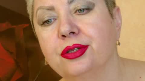 Snapshot of posh_lady chatting on 01-11-25, 04:48 LADY POSH online show from 01-11-25, 04:48