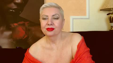 Snapshot of posh_lady chatting on 02-04-25, 10:24 LADY POSH online show from 02-04-25, 10:24
