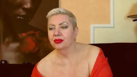 Snapshot of posh_lady chatting on 02-12-25, 01:19 LADY POSH online show from 02-12-25, 01:19