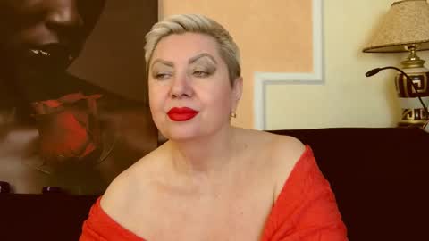 Snapshot of posh_lady chatting on 02-25-25, 10:07 LADY POSH online show from 02-25-25, 10:07