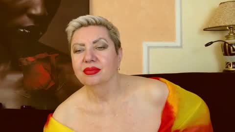 Snapshot of posh_lady chatting on 03-05-25, 03:51 LADY POSH online show from 03-05-25, 03:51