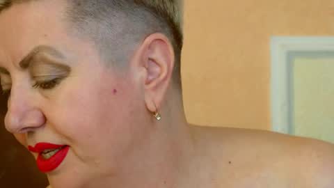 Snapshot of posh_lady chatting on 03-07-25, 09:59 LADY POSH online show from 03-07-25, 09:59