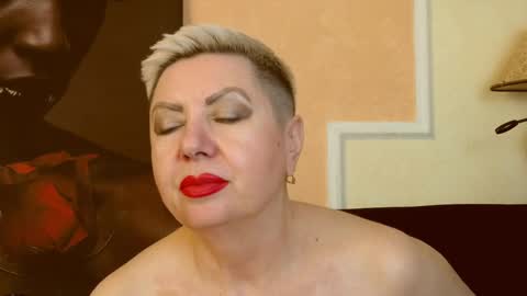 Snapshot of posh_lady chatting on 03-08-25, 06:21 LADY POSH online show from 03-08-25, 06:21