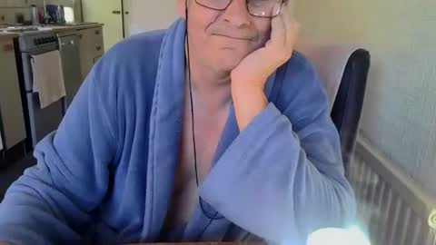 poshman65 online show from 10-24-25, 11:28