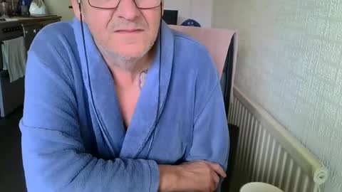 poshman65 online show from 11-25-25, 11:10