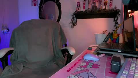 Snapshot of posigore chatting on 05-11-26, 06:49 Anna Goth independient model online show from 05-11-26, 06:49