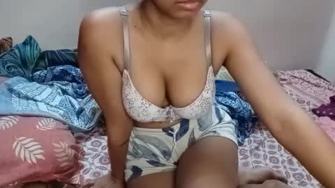 Snapshot of poulomi_das chatting on 02-25-25, 04:42 poulomi online show from 02-25-25, 04:42
