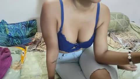 Snapshot of poulomi_das chatting on 10-04-25, 05:38 poulomi online show from 10-04-25, 05:38
