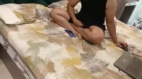 Snapshot of poulomi_das chatting on 11-15-25, 08:22 poulomi online show from 11-15-25, 08:22