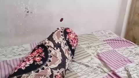 Snapshot of poulomi_das chatting on 11-18-25, 05:34 poulomi online show from 11-18-25, 05:34