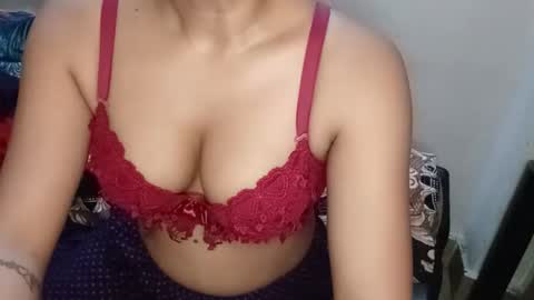 Snapshot of poulomi_das chatting on 04-02-26, 05:43 poulomi online show from 04-02-26, 05:43