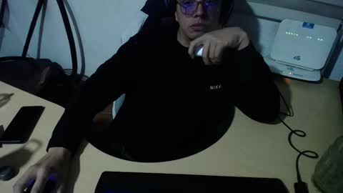 Snapshot of powerfulzeus2 chatting on 11-02-25, 12:13 powerfulzeus2 online show from 11-02-25, 12:13