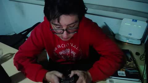 Snapshot of powerfulzeus2 chatting on 11-06-25, 03:29 powerfulzeus2 online show from 11-06-25, 03:29