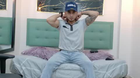   online show from 07-08-26, 03:44