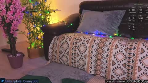 Snapshot of powerrr_ chatting on 01-25-25, 06:45 Lola online show from 01-25-25, 06:45