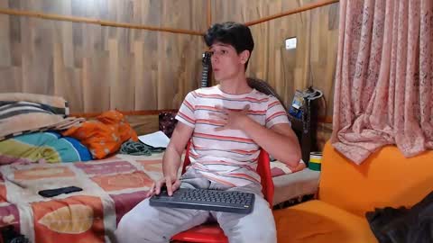 chris independent  online show from 02-11-25, 01:20