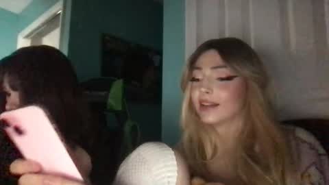 cat valentine online show from 01-18-25, 06:34