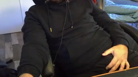 Snapshot of pralg chatting on 09-21-25, 01:46 pralg online show from 09-21-25, 01:46