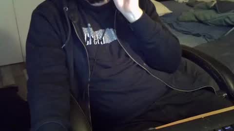 Snapshot of pralg chatting on 11-23-25, 07:35 pralg online show from 11-23-25, 07:35