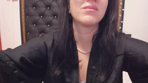 Ailyn online show from 01-17-26, 06:07