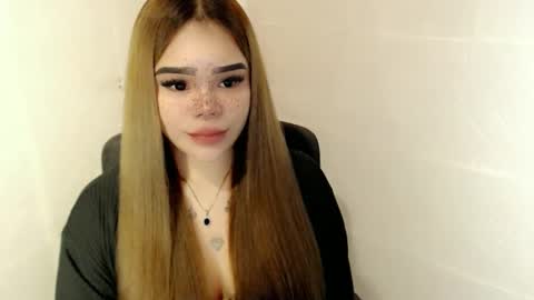 Snapshot of preciousangel69xxx chatting on 02-24-26, 04:43 MAXXINE online show from 02-24-26, 04:43