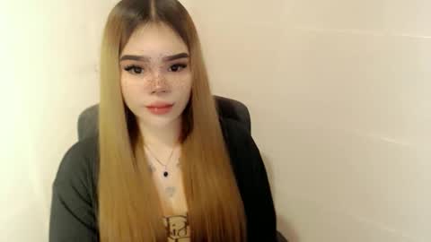 MAXXINE online show from 04-27-26, 07:17