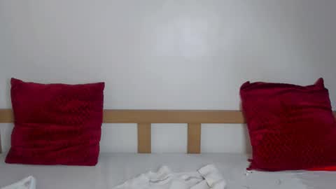 Snapshot of preciousisland chatting on 11-12-25, 02:23 Paula online show from 11-12-25, 02:23