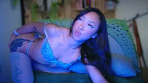 Snapshot of preeminentjess chatting on 10-30-25, 01:07 PreeminentJess online show from 10-30-25, 01:07