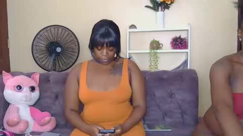 Snapshot of preetycookie chatting on 01-09-25, 12:30 Lilly online show from 01-09-25, 12:30