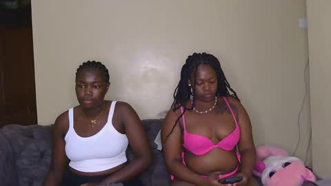 Snapshot of preetycookie chatting on 02-05-25, 02:29 Lilly online show from 02-05-25, 02:29