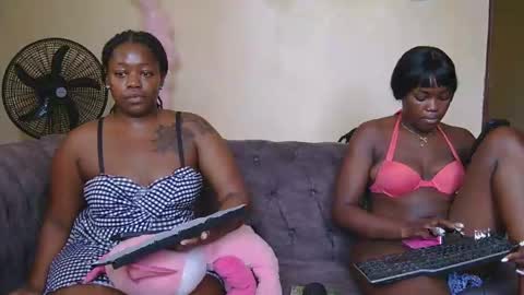 Snapshot of preetycookie chatting on 02-20-25, 07:34 Lilly online show from 02-20-25, 07:34