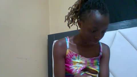 Snapshot of prekky chatting on 02-10-26, 09:19 lynn online show from 02-10-26, 09:19