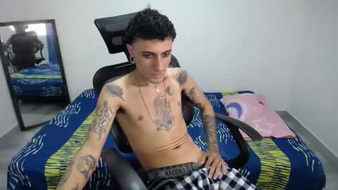 Plux online show from 11-25-25, 04:40