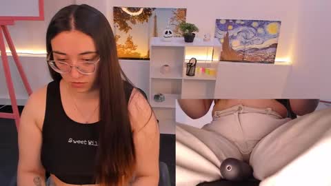 Snapshot of press_anykey chatting on 10-16-25, 01:01 Camila  online show from 10-16-25, 01:01