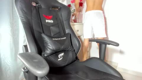 PRESSURE online show from 03-10-26, 12:10