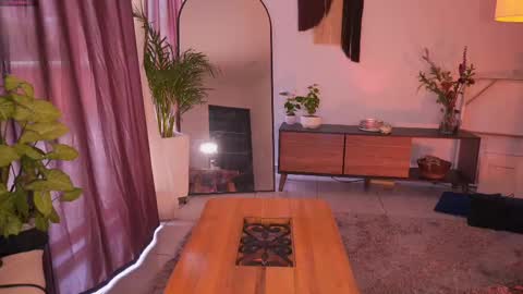 Nayrobi online show from 03-07-25, 05:49