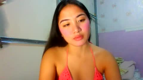 Snapshot of pretty_am chatting on 05-10-26, 05:29 pretty_am online show from 05-10-26, 05:29