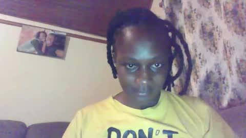 Snapshot of pretty_beib chatting on 04-08-26, 06:30 Karol online show from 04-08-26, 06:30