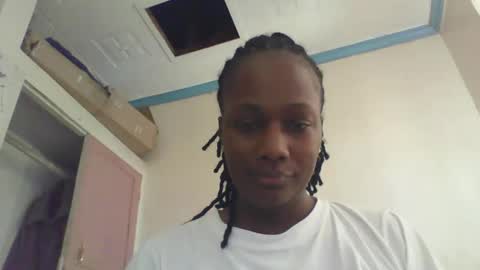 Snapshot of pretty_beib chatting on 05-04-26, 09:05 Karol online show from 05-04-26, 09:05