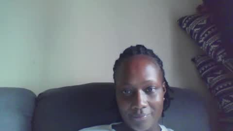Snapshot of pretty_beib chatting on 05-10-26, 08:52 Karol online show from 05-10-26, 08:52