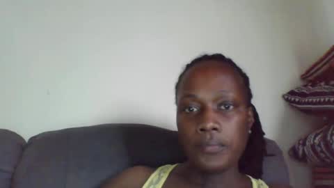 Snapshot of pretty_beib chatting on 05-12-26, 09:50 Karol online show from 05-12-26, 09:50
