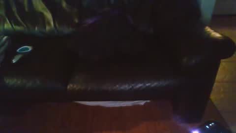 Snapshot of pretty_boy321 chatting on 05-10-26, 02:17 pretty_boy321 online show from 05-10-26, 02:17