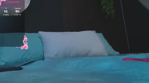 pretty_cristal22 online show from 12-21-25, 02:35