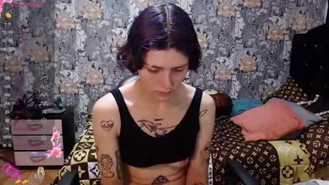 pretty_cristal22 online show from 04-28-26, 12:10